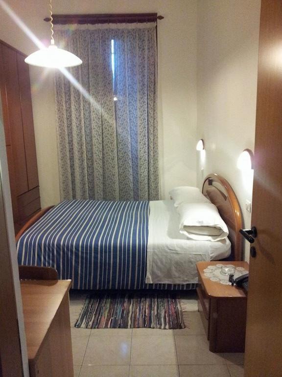 Hotel Acapulco Milán Habitación foto